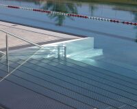 _R5_9611-schwimmbad-kirchberg-treppe