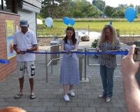 _R5_9636-schwimmbad-kirchberg-eroeffnungsband-schneiden-hans-simona-petra